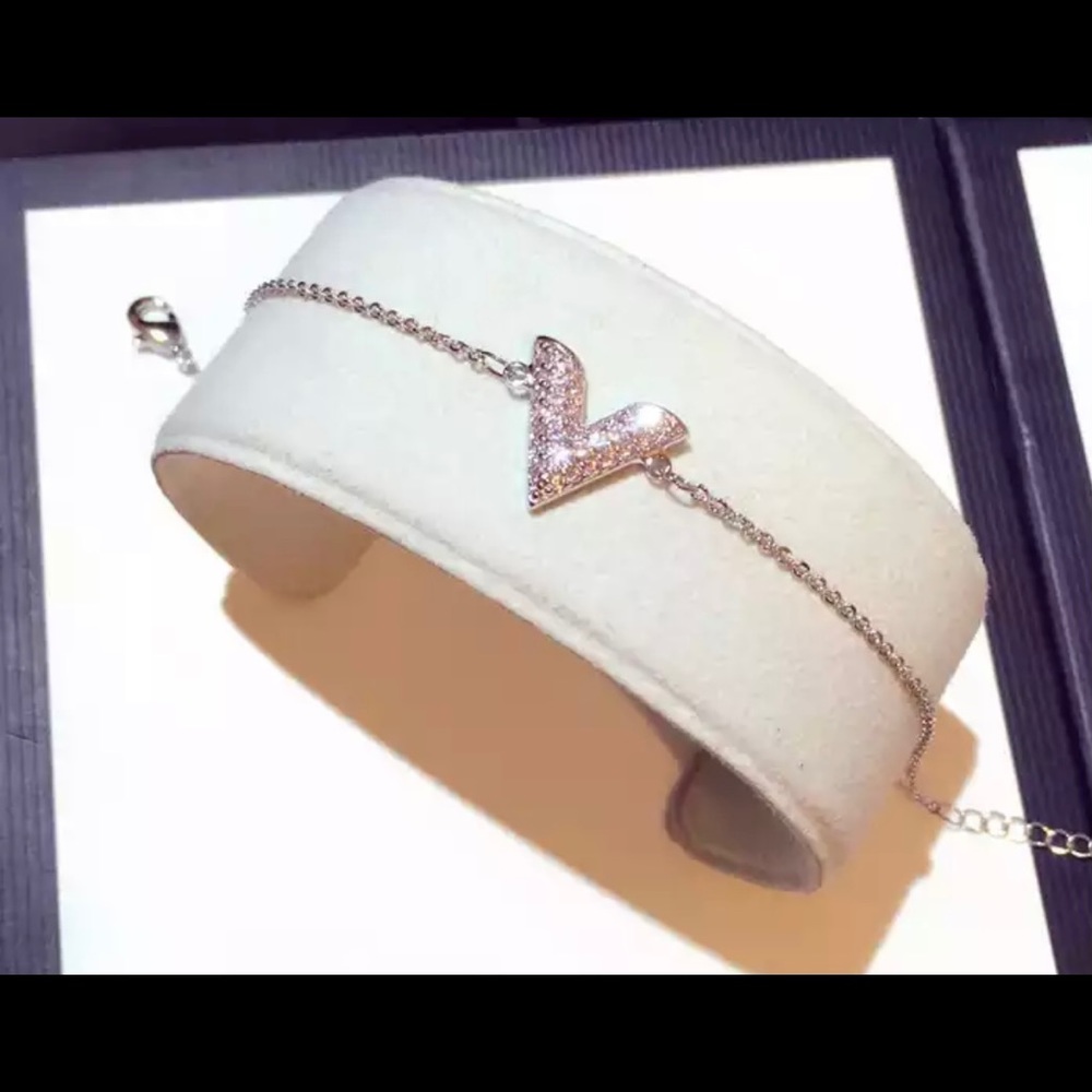 Designer bracelets - Picture 3 of 3